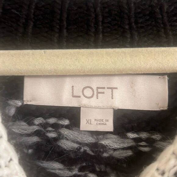 ✨LOFT Gray Fair Isle Sz XL Sweater✨ - Picture 8 of 9